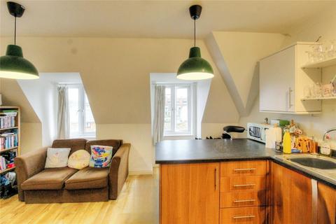 1 bedroom flat for sale, Station Road, Surrey TW20