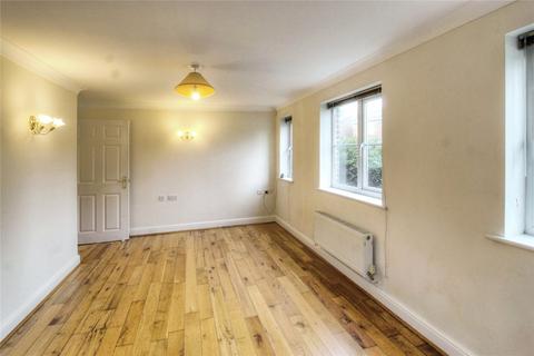 1 bedroom flat for sale, Bond Street, Egham TW20