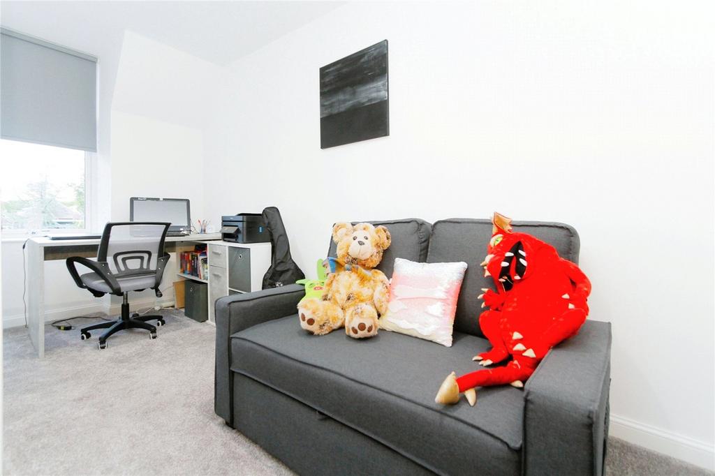 Bedroom/Study