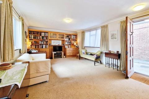 37 Court Yard, London, SE9 5PR