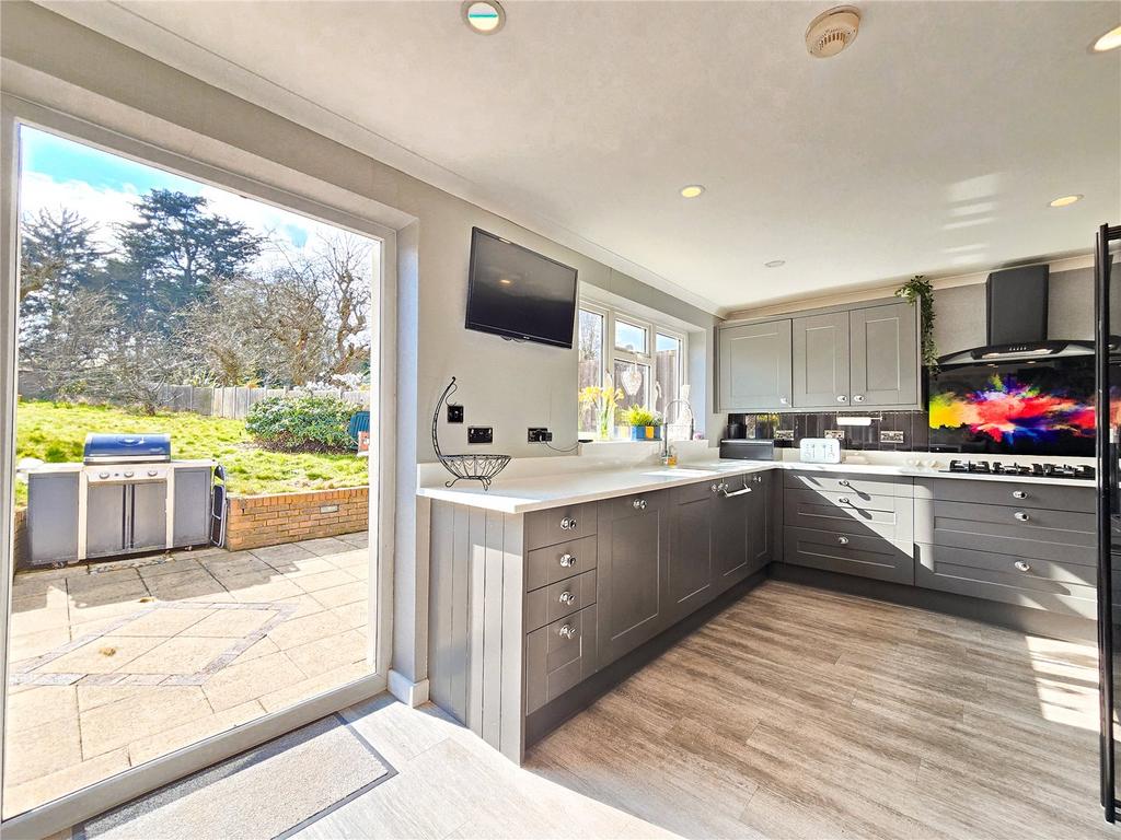 Indoor/ Outdoor