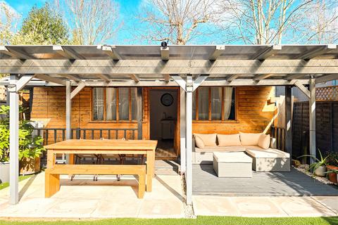 17 Glasbrook Road, London, SE9 5RH