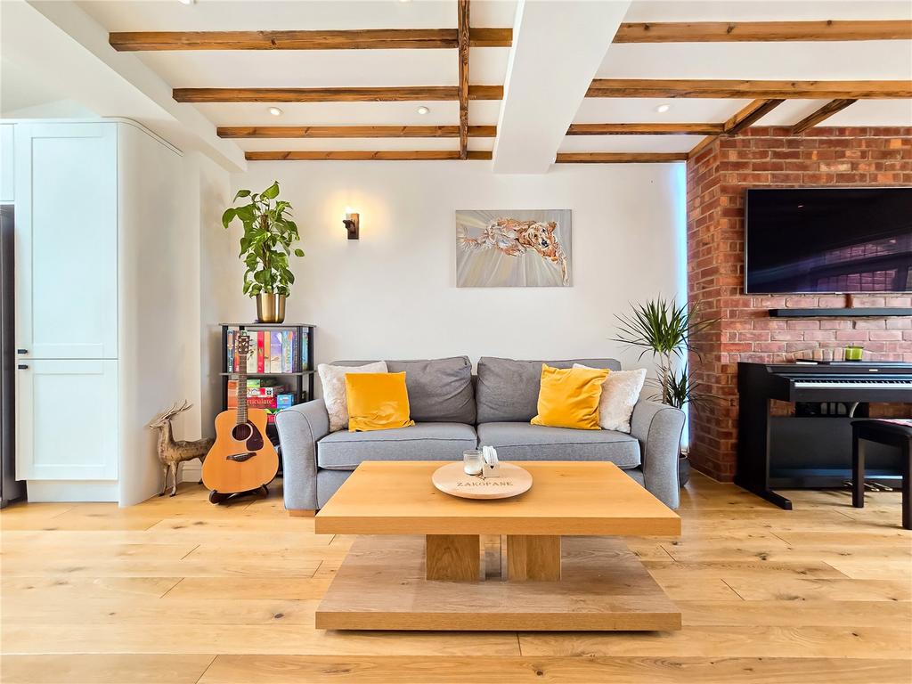 Secondary Lounge