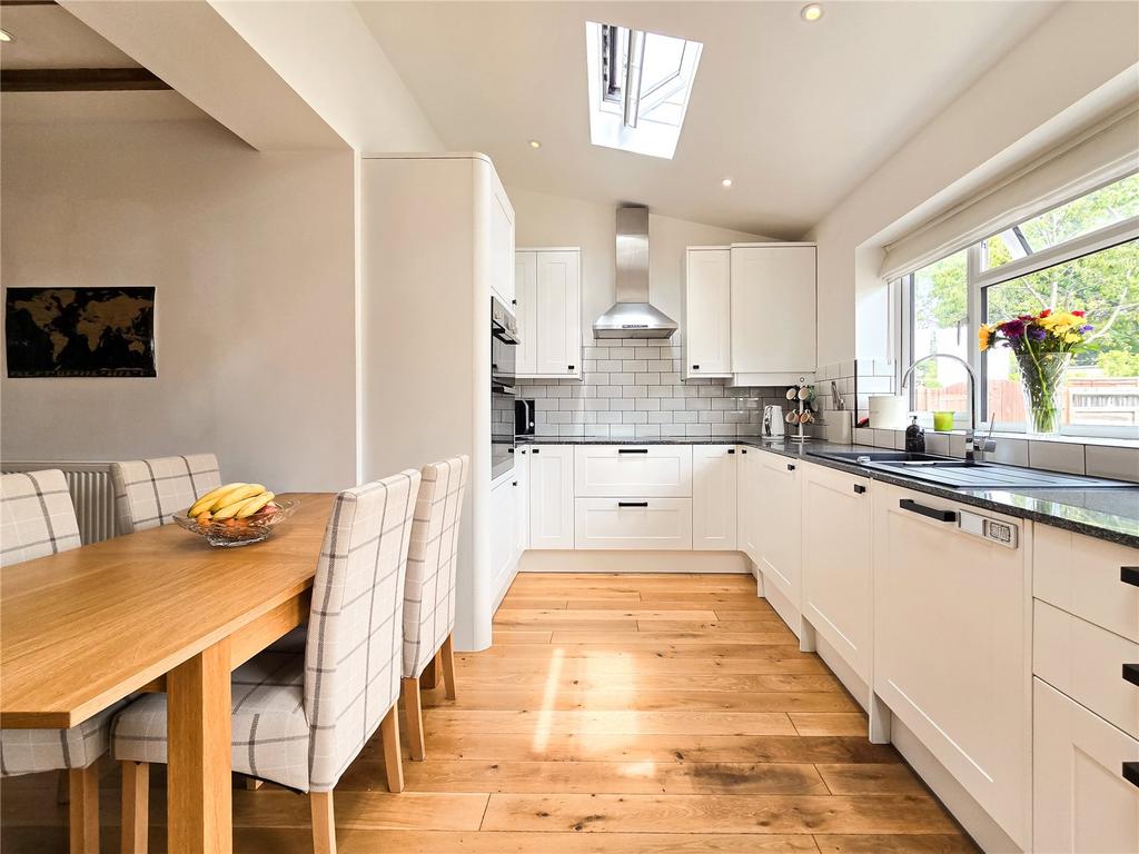 Spacious Kitchen