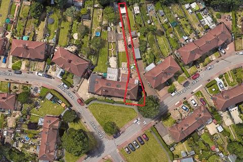 134 Gregory Crescent, London, SE9 5RY