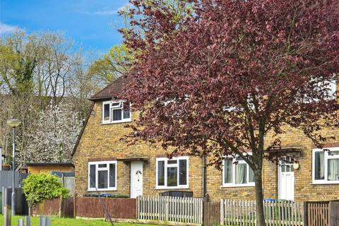 46 Alwold Crescent, London, SE12 9AQ