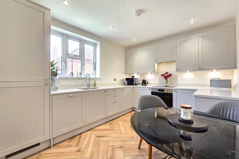 39 Alderwood Road, London, SE9 2JY