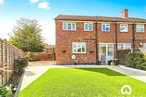 39 Alderwood Road, London, SE9 2JY