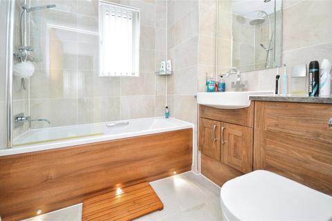 2 bedroom flat for sale, Regent Street, Kent CT5