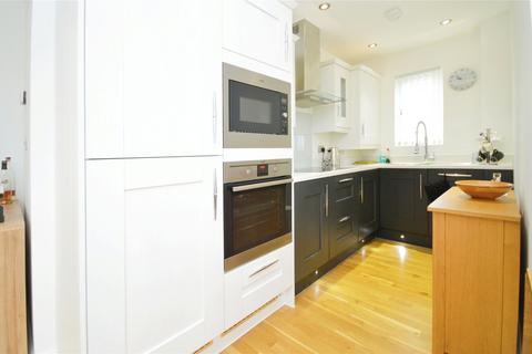 2 bedroom flat for sale, Regent Street, Kent CT5