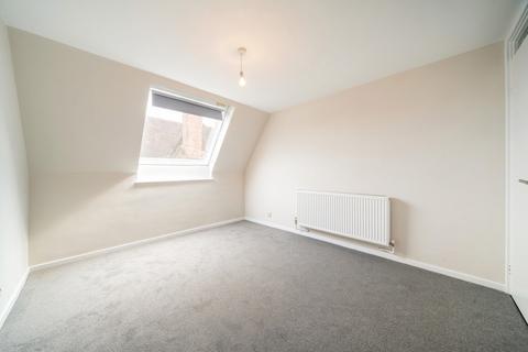 1 bedroom apartment for sale, Thirlmere Gardens, Northwood, Middlesex