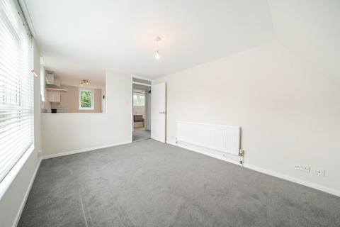 1 bedroom apartment for sale, Thirlmere Gardens, Northwood, Middlesex