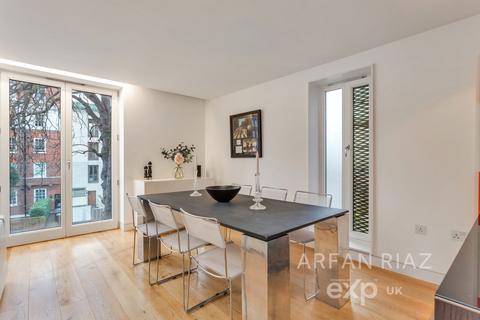 Apartment 9, 16 Abbey Road, London, NW8 9GS