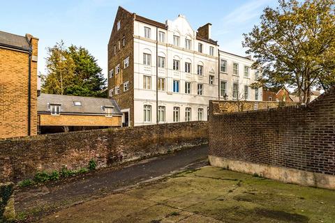 1 bedroom flat for sale, Pleasant Row, Kent ME7