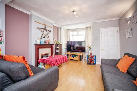 3 bedroom terraced house for sale, Corporation Road, Kent ME7