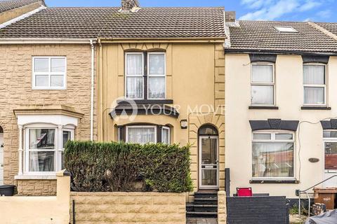 3 bedroom terraced house to rent, Canterbury Street, Kent ME7