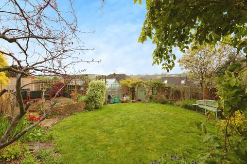19 Dobson Road, Gravesend, DA12 5TF