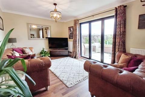 2 bedroom detached house for sale, Mill Hill Lane, Shorne DA12