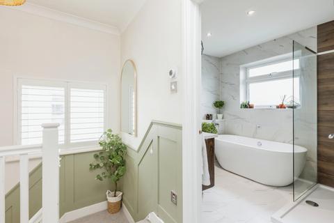 45 Milton Hall Road, Gravesend, DA12 1QN