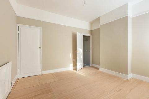 171 Dover Road, Northfleet, Gravesend, DA11 9QN