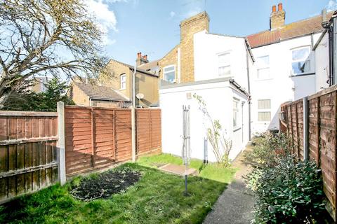 171 Dover Road, Northfleet, Gravesend, DA11 9QN
