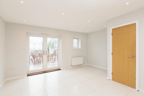 1 Bonham Way, Northfleet, Gravesend, DA11 8FB