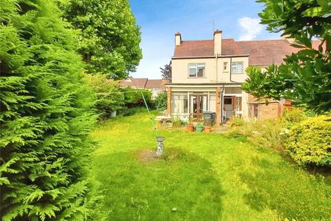 59 Central Avenue, Gravesend, DA12 5AN