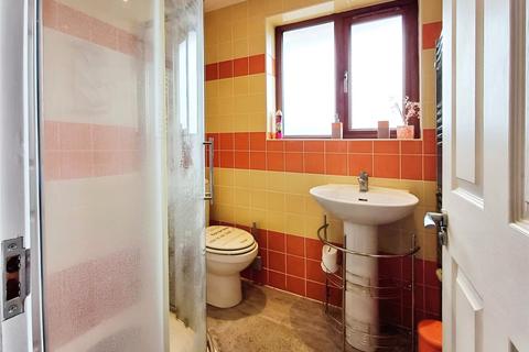 5 Nansen Road, Gravesend, DA12 5DA