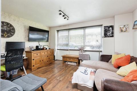 14 Augustine Road, Gravesend, DA12 2SL