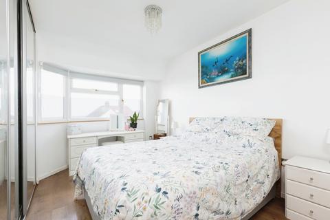 88 Thong Lane, Gravesend, DA12 4LD