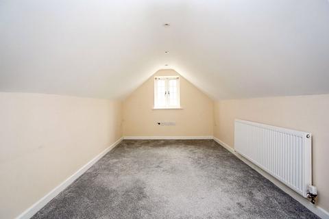 Flat 3, 17a Pelham Road, Gravesend, DA11 0HU
