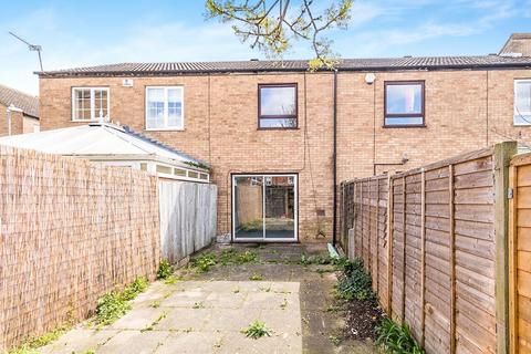 10 Abbots Field, Gravesend, DA12 5JA