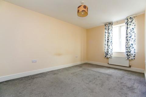 2 bedroom flat to rent, Black Eagle Drive, Gravesend DA11