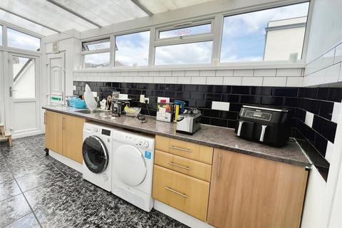 undefined, Pier Road, Gravesend DA11