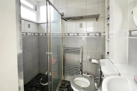 undefined, Pier Road, Gravesend DA11