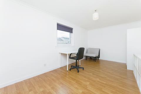 15 Hawick Crescent, Larkhall, ML9 1HD