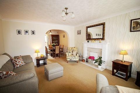 3 bedroom detached house for sale, Fernleigh Drive, Brinsworth, Rotherham