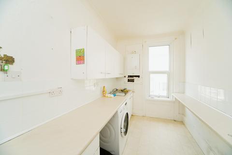 1 bedroom flat for sale, Cambridge Gardens, East Sussex TN34