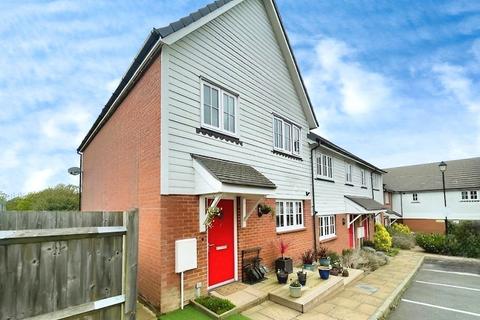 4 bedroom end of terrace house for sale, Woodlands Way, East Sussex TN34