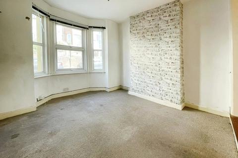 1 bedroom maisonette for sale, Stonefield Road, East Sussex TN34