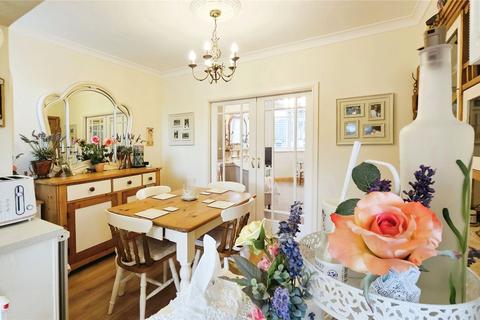37 Cedar Walk, Hemel Hempstead, HP3 9ED