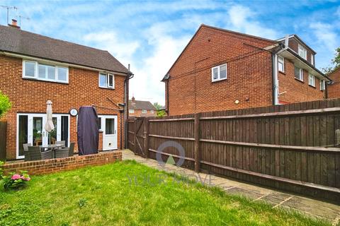 3 bedroom semi-detached house for sale, New Park Drive, Hertfordshire HP2