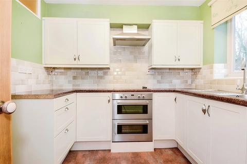 2 bedroom flat for sale, Ashby Court, Hertfordshire HP2