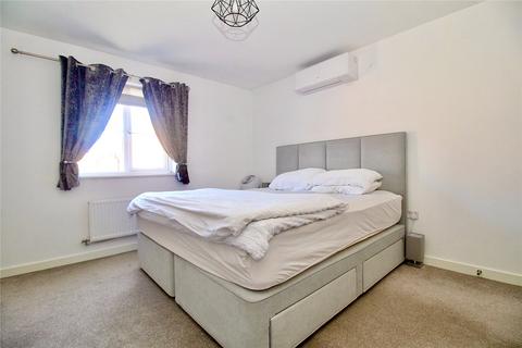 27 Slate Drive, Burbage, Hinckley, LE10 2QP