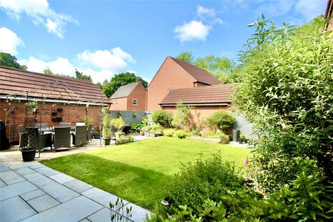 35 Sunloch Close, Burbage, Hinckley, LE10 2TT