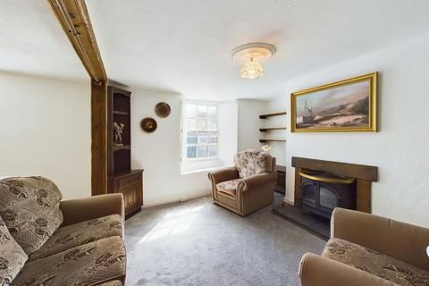 7 Queen Street, Lostwithiel, PL22 0AB