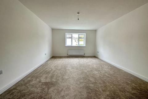 8 Lanwithan Road, Lostwithiel, PL22 0ES
