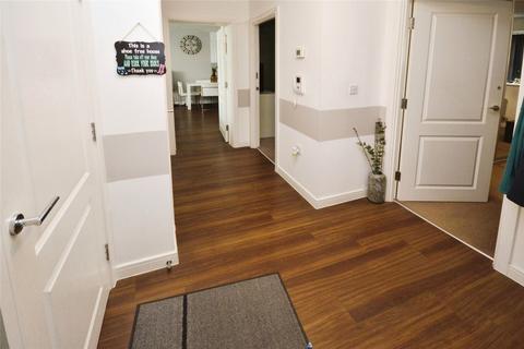 44 Clayhill Gardens, Hoo, Rochester, ME3 9FA