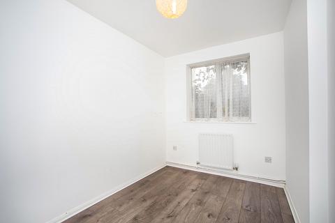 5c Brookside, Hoo, Rochester, ME3 9AR