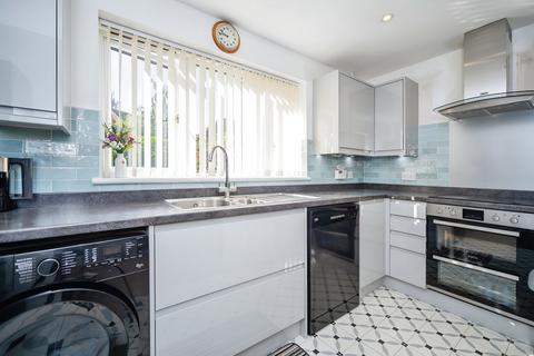 2 bedroom flat for sale, Britannia Road, Rochester ME3